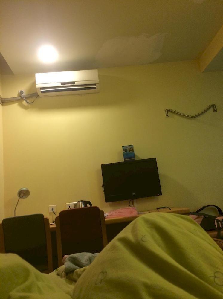 Home Inn Guangzhou Guangdong University Of Foreign Studies Baiyun Avenue 외부 사진